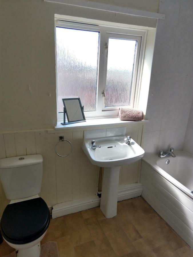 וורקינגטון Rowe Gardens - Self Catering - Guesthouse Style - Comfortable Twin Or Double Rooms - Quiet Residential Area מראה חיצוני תמונה