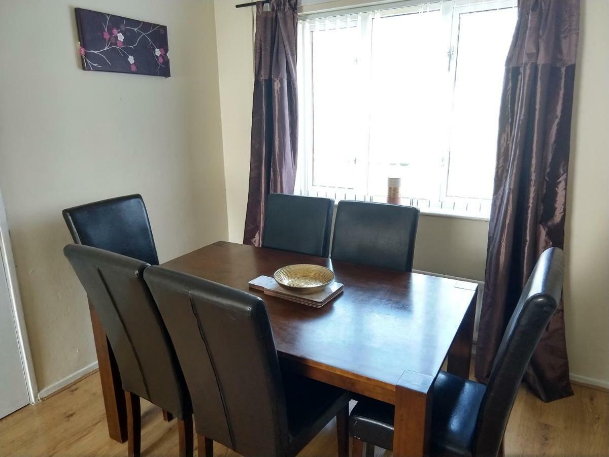 וורקינגטון Rowe Gardens - Self Catering - Guesthouse Style - Comfortable Twin Or Double Rooms - Quiet Residential Area מראה חיצוני תמונה