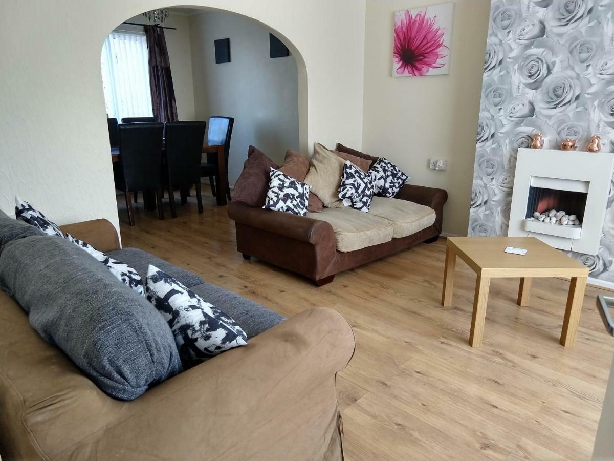 וורקינגטון Rowe Gardens - Self Catering - Guesthouse Style - Comfortable Twin Or Double Rooms - Quiet Residential Area מראה חיצוני תמונה